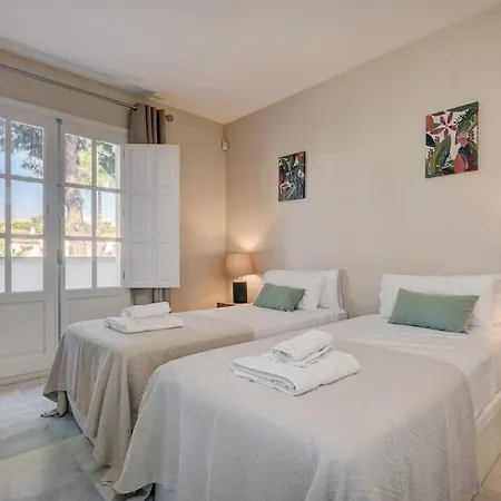 Elegant 2 Bedroom Penthouse In Serene Urb El Presidente Rdr521 * Estepona